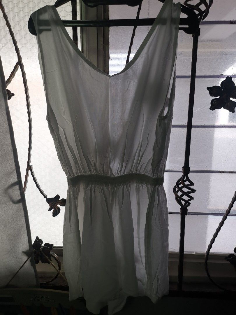White short hotsell pants suit