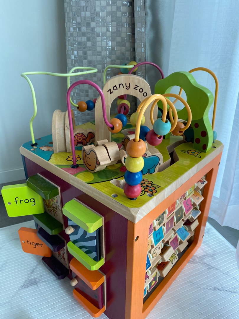 Zany zoo activity table deals