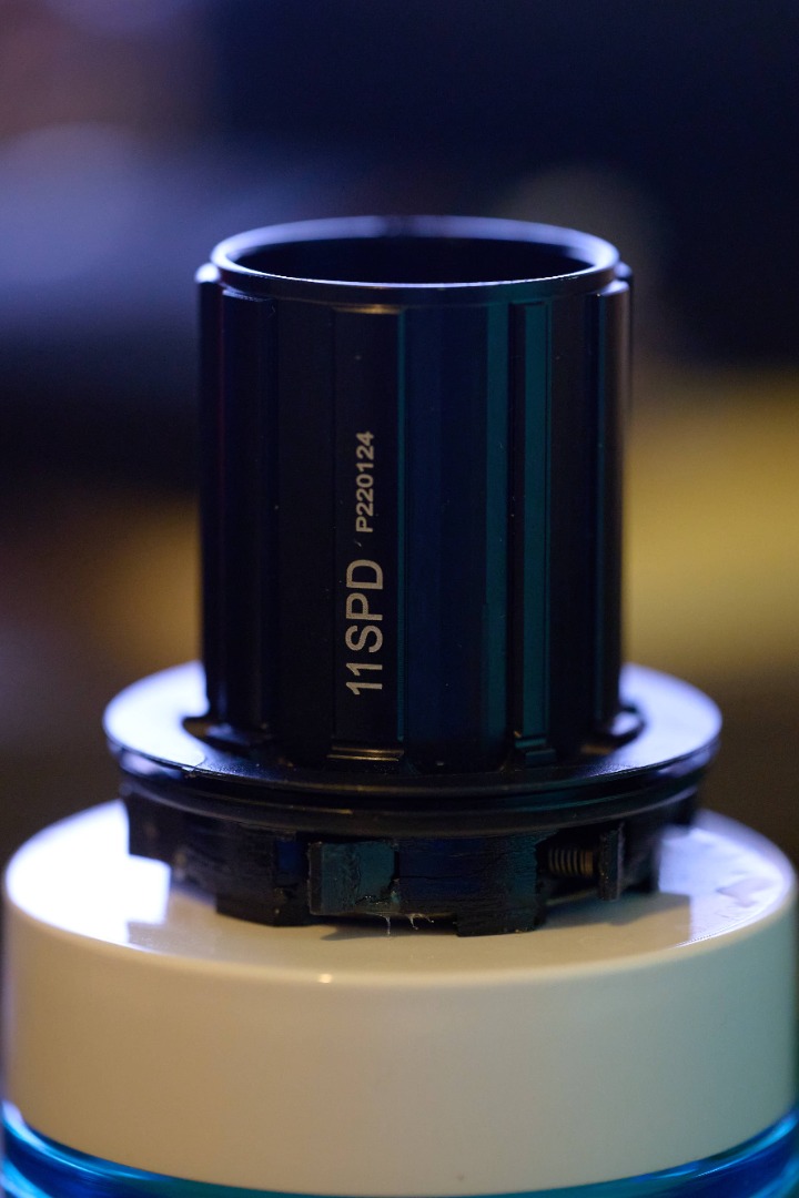 Zipp ZR1 Freehub Body Shimano HG11 Black, 運動產品, 單車及配件, 單車 Carousell