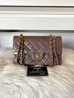-CHANEL VINTAGE COLLECTION- Collection item 1