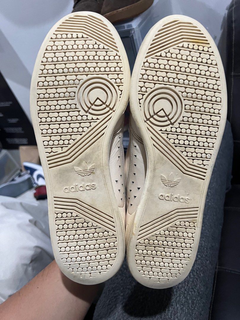 Adidas continental store 8 ecru tint