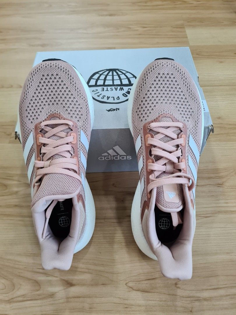 Ash pearl store ultra boost outfit