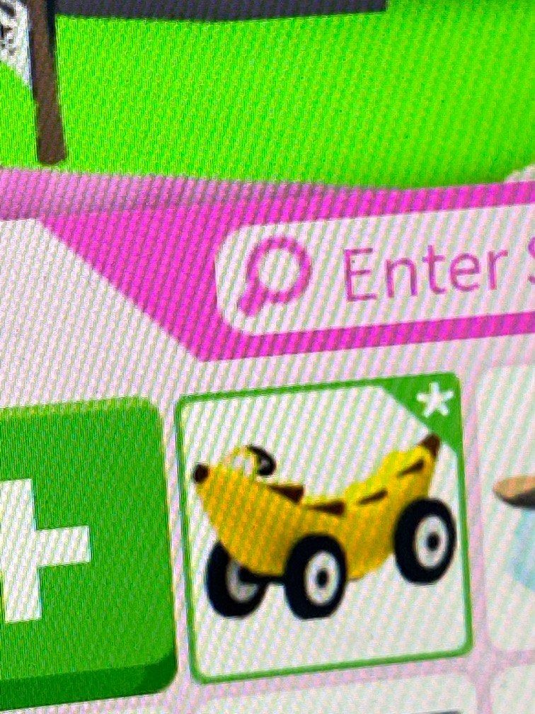 adopt me banana car legendary, 電子遊戲, 遊戲機配件, 遊戲週邊商品 Carousell