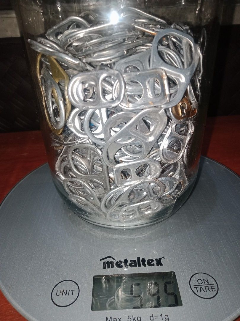 Aluminum can tab, Hobbies & Toys, Stationary & Craft, Craft Supplies