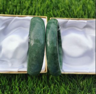 Authentic Myanmar Jade Stone Bangles from Burmese Supplier