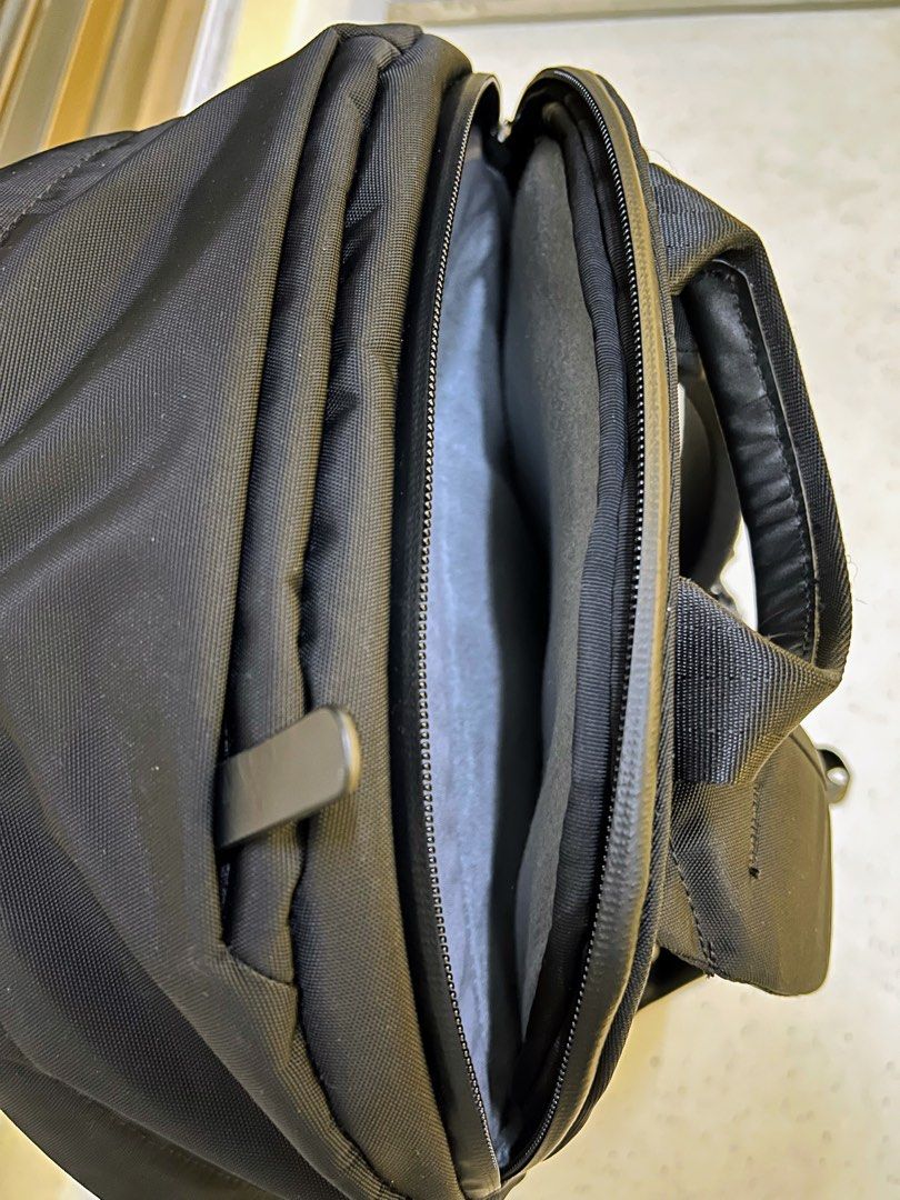 Bellroy Classic Backpack Plus V2 24L Black, Men's Fashion, Bags