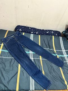 (Category: ) located in . Submitted by ninaaay (Listing ID 1209371739, Image 1). Description: .