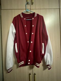 (Category: ) located in . Submitted by Sell.random.stuffs (Listing ID 1206288722, Image 1). Description: .