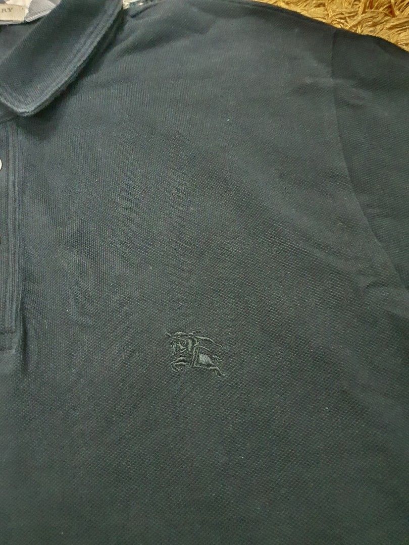 Burberry polo hotsell rubber logo