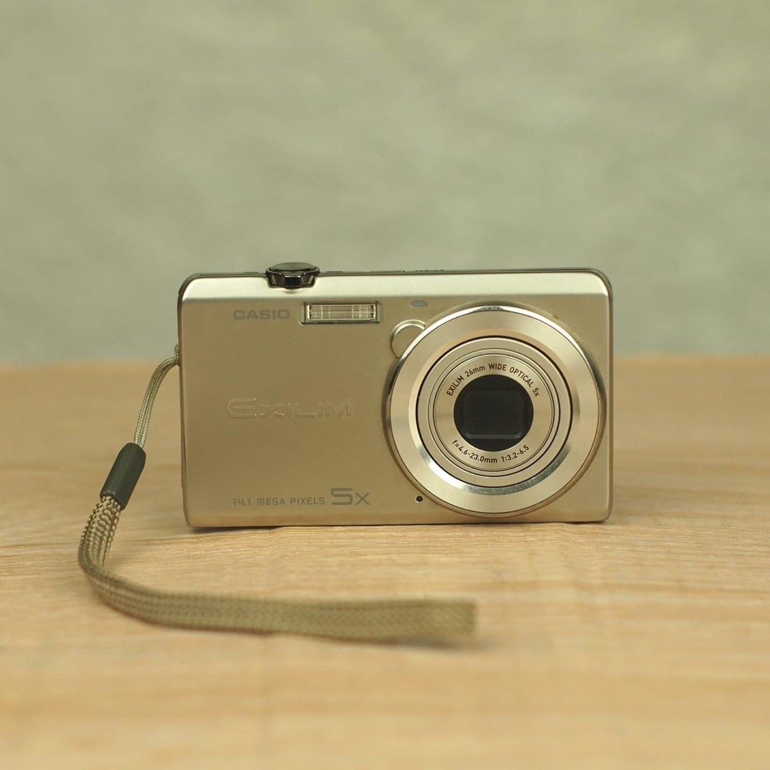 Casio outlet exilim zs10