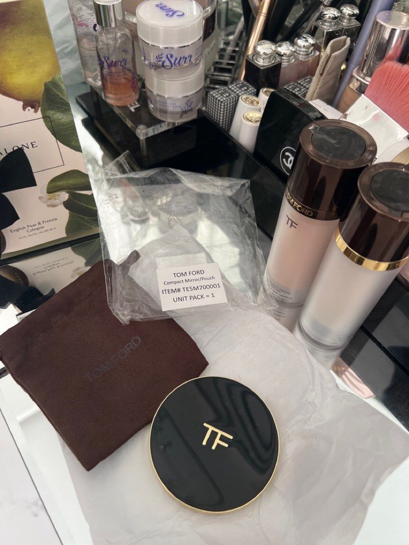 Tom ford compact mirror clearance