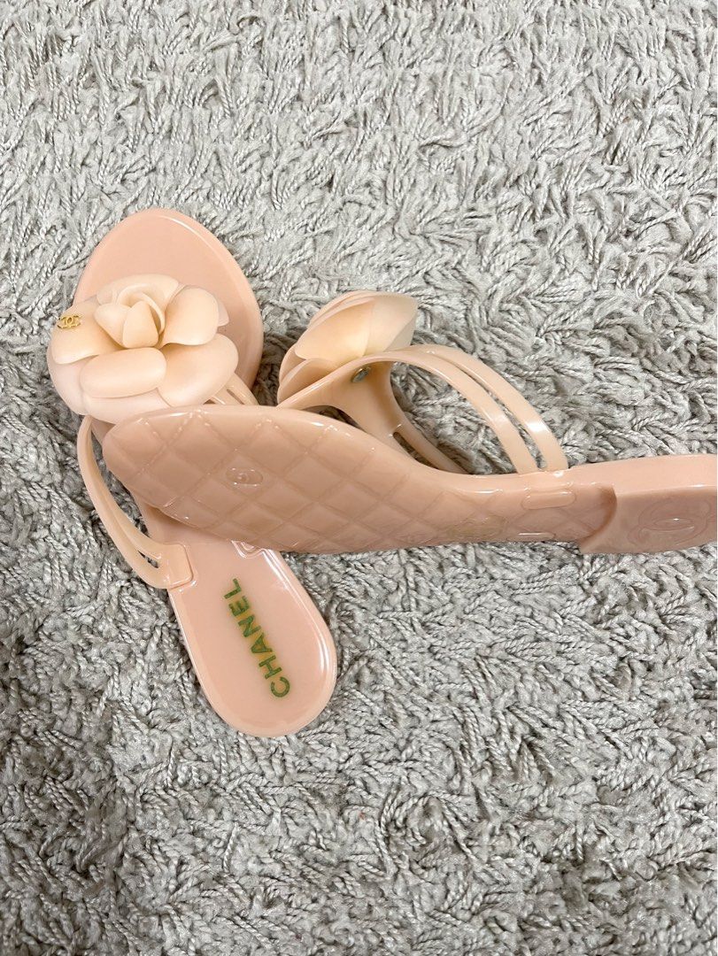 Pink chanel jelly slides online