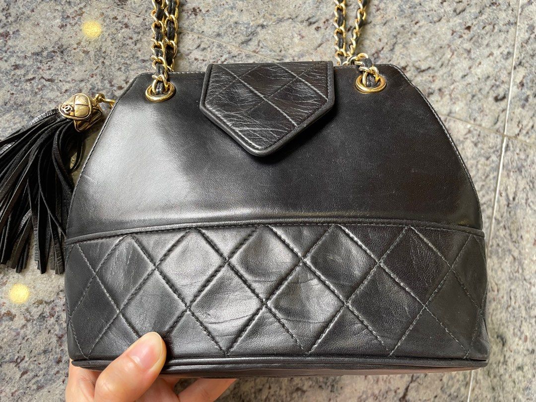 Chanel Vintage Black Lambskin Double Chain Shoulder Bag, Luxury, Bags &  Wallets on Carousell