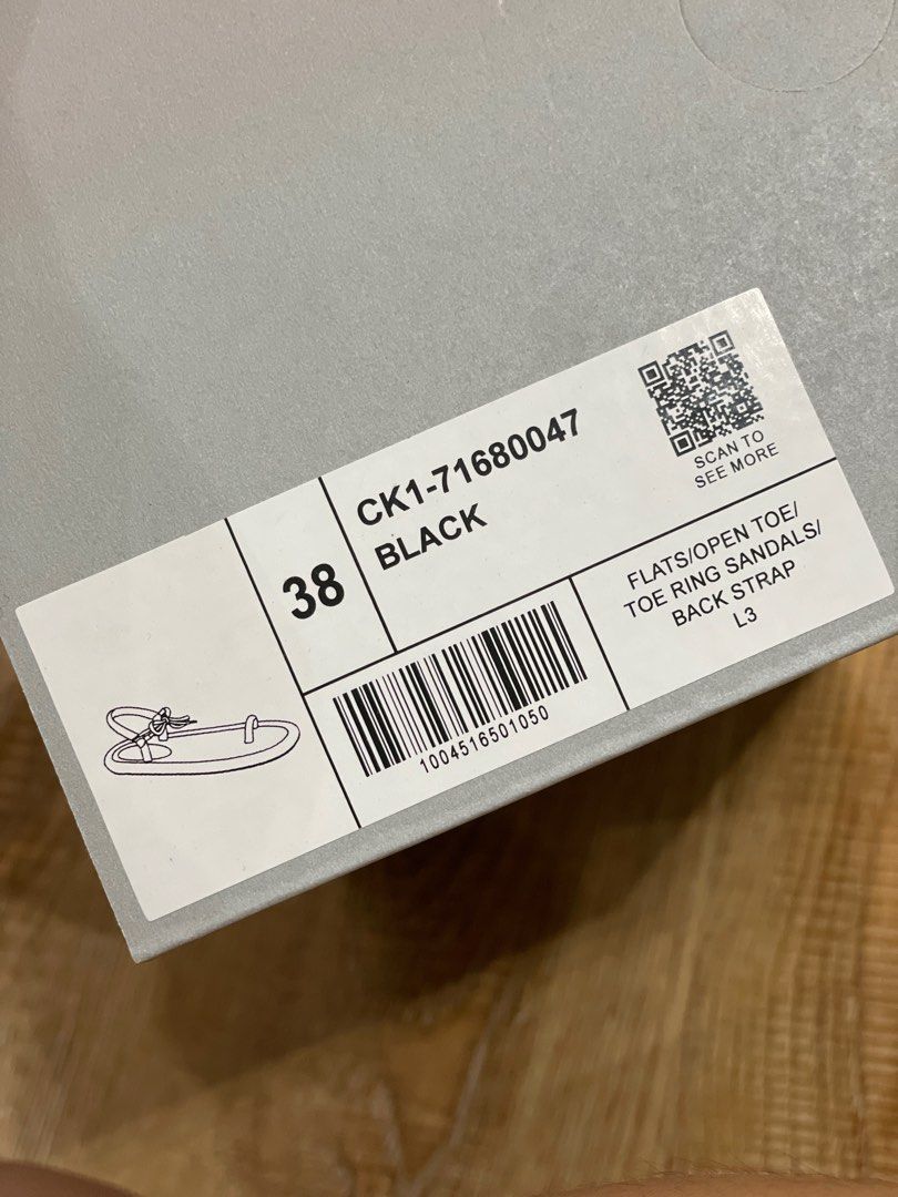 Charles u0026 Keith Sandals, Women's Fashion, Footwear, Flats on Carousell