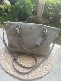 Coach Kelsey Preloved