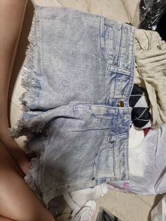 (Category: ) located in . Submitted by reneee909 (Listing ID 1209365012, Image 1). Description: .