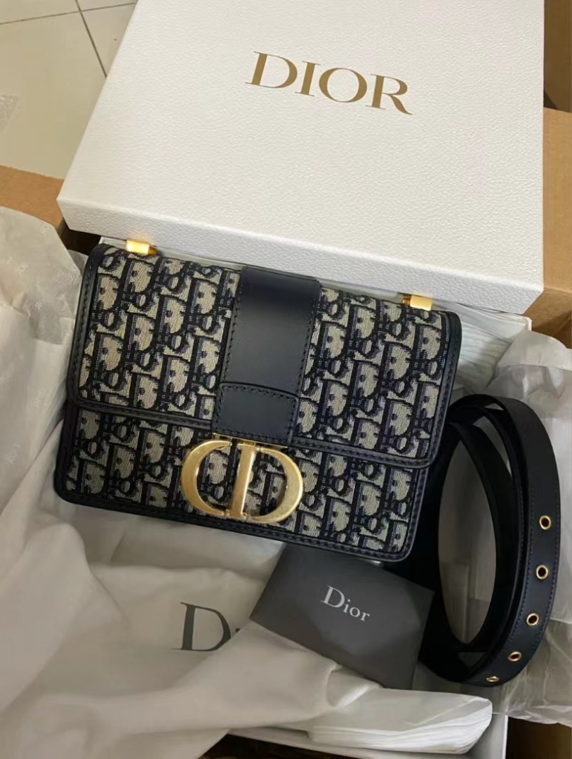 Dior 30 Montaigne oblique almost new, Luxury, Bags & Wallets on Carousell