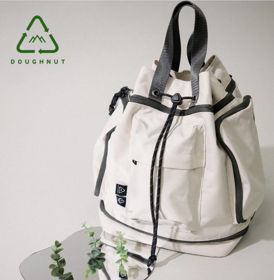 Doughnut Pyramid 2 way Bucket Bag (Cream Color) , 13L, Women's Fashion