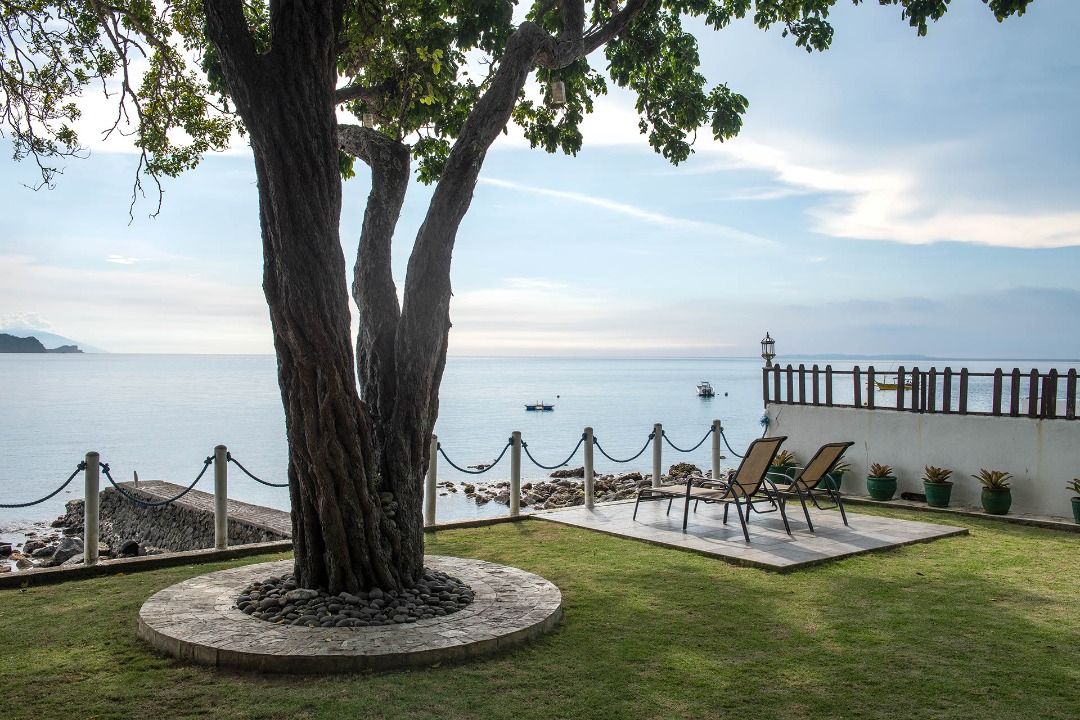 For Sale Anilao Batangas Beach Front House & Lot Resort Rest House