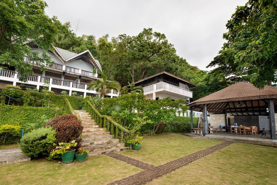 For Sale Anilao Batangas Beach Front House & Lot Resort Rest House