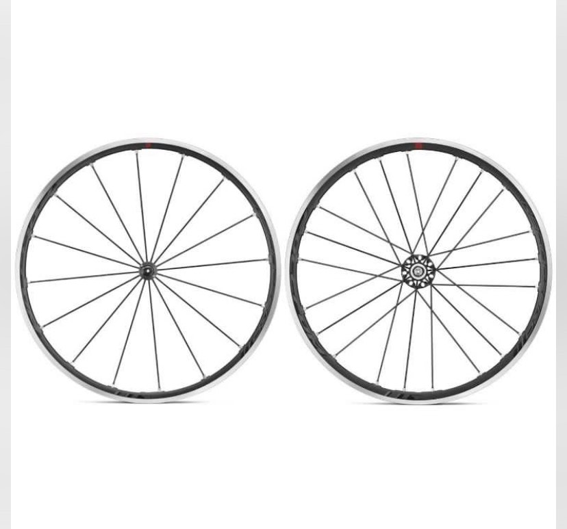 Fulcrum zero w/ ceramic speed bearings, Sports Equipment, Bicycles