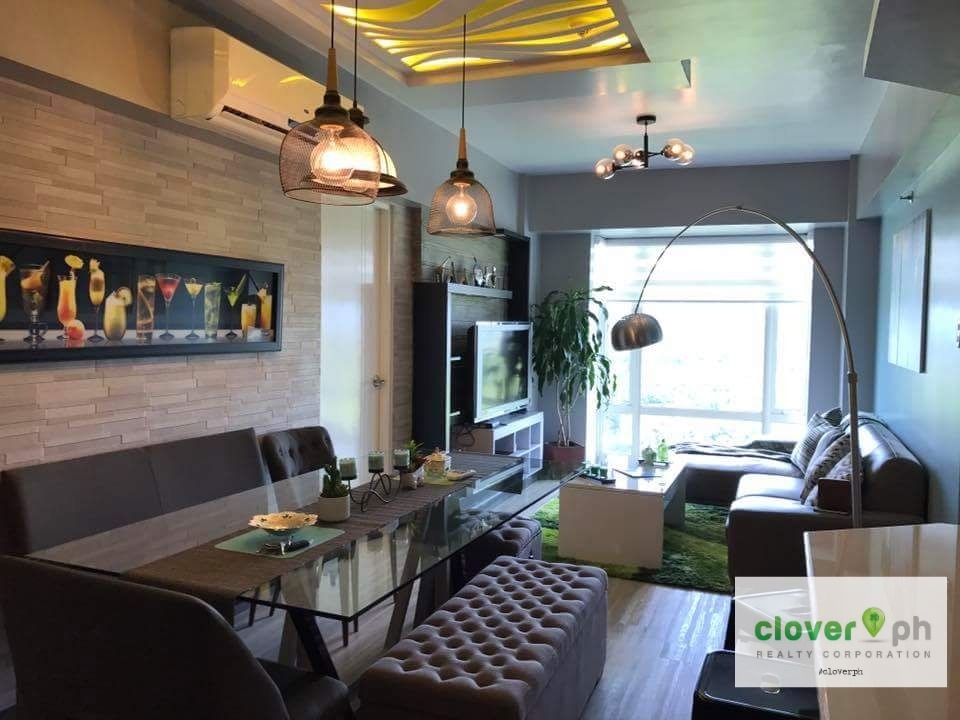 Fully Furnished 3 bedroom Unit with parking for Rent at Parkside Villas