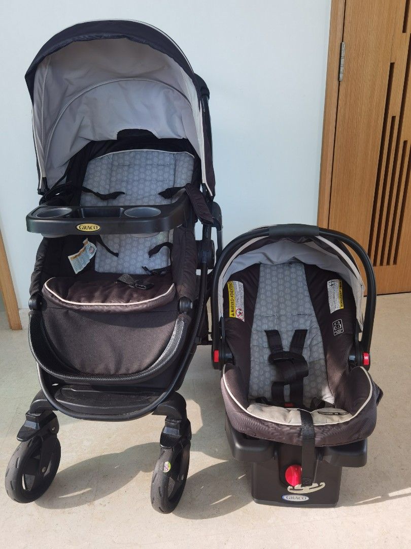 Graco Modes Travel System With SnugRide 35 Infant carseat, Babies