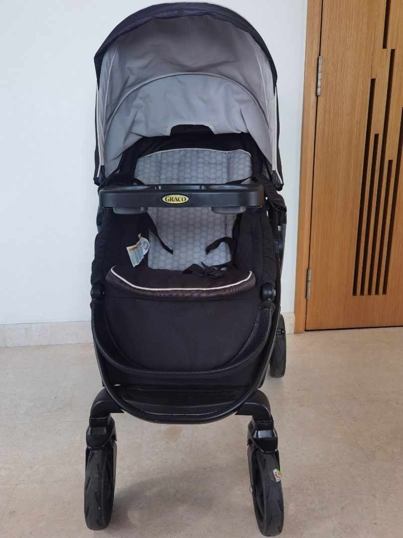 Graco Modes Travel System With SnugRide 35 Infant carseat, Babies