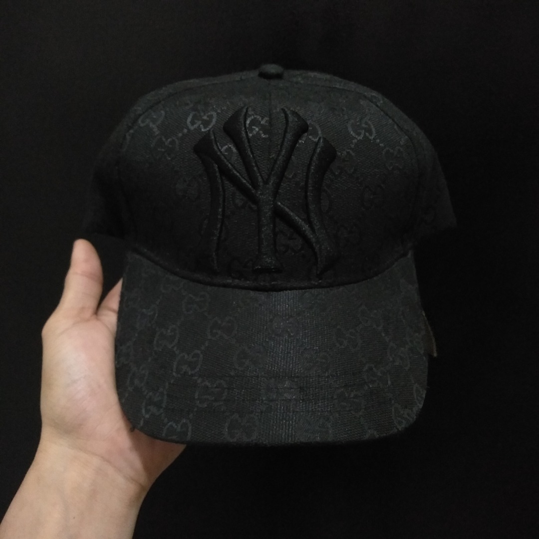 Authentic GUCCI Velvet Baseball Cap NY Yankees Black One Size Fits All,  Men's Fashion, Watches & Accessories, Caps & Hats on Carousell