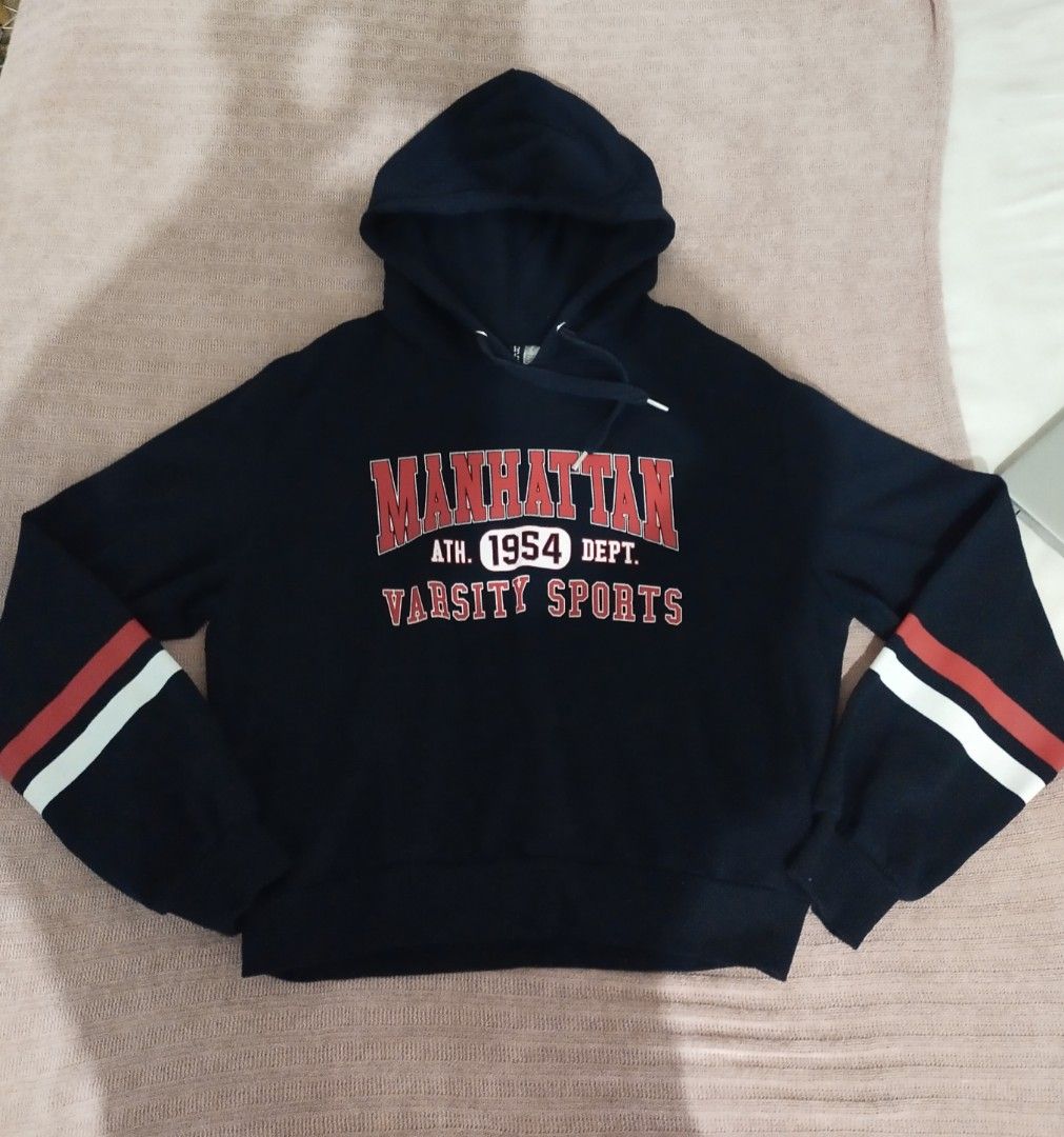 H M Manhattan Hoodie Women s Fashion Coats Jackets and Outerwear on Carousell