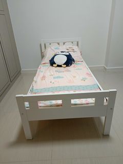 Kids bed frame Ikea