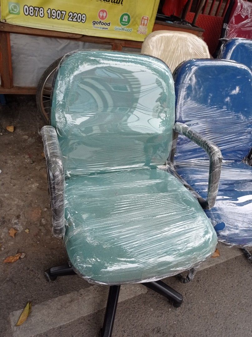 Kursi kantor bekas on Carousell
