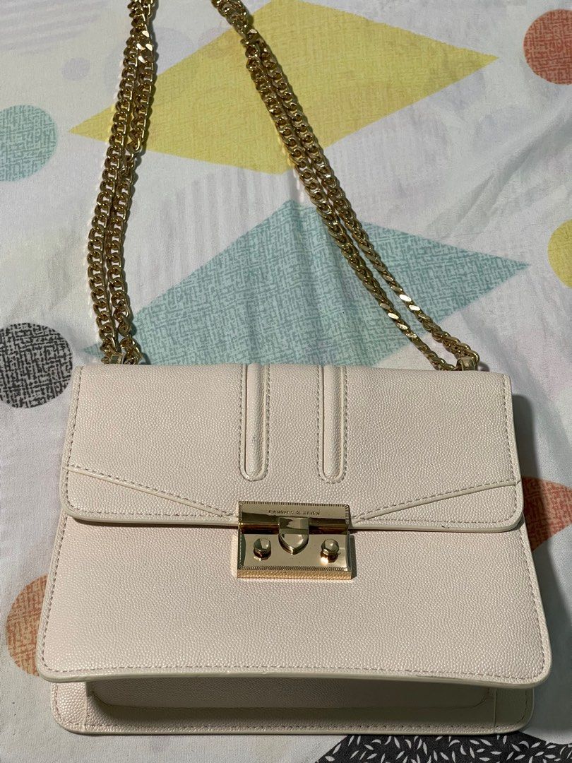 Last price Charles and Keith Bag Mall Pull out