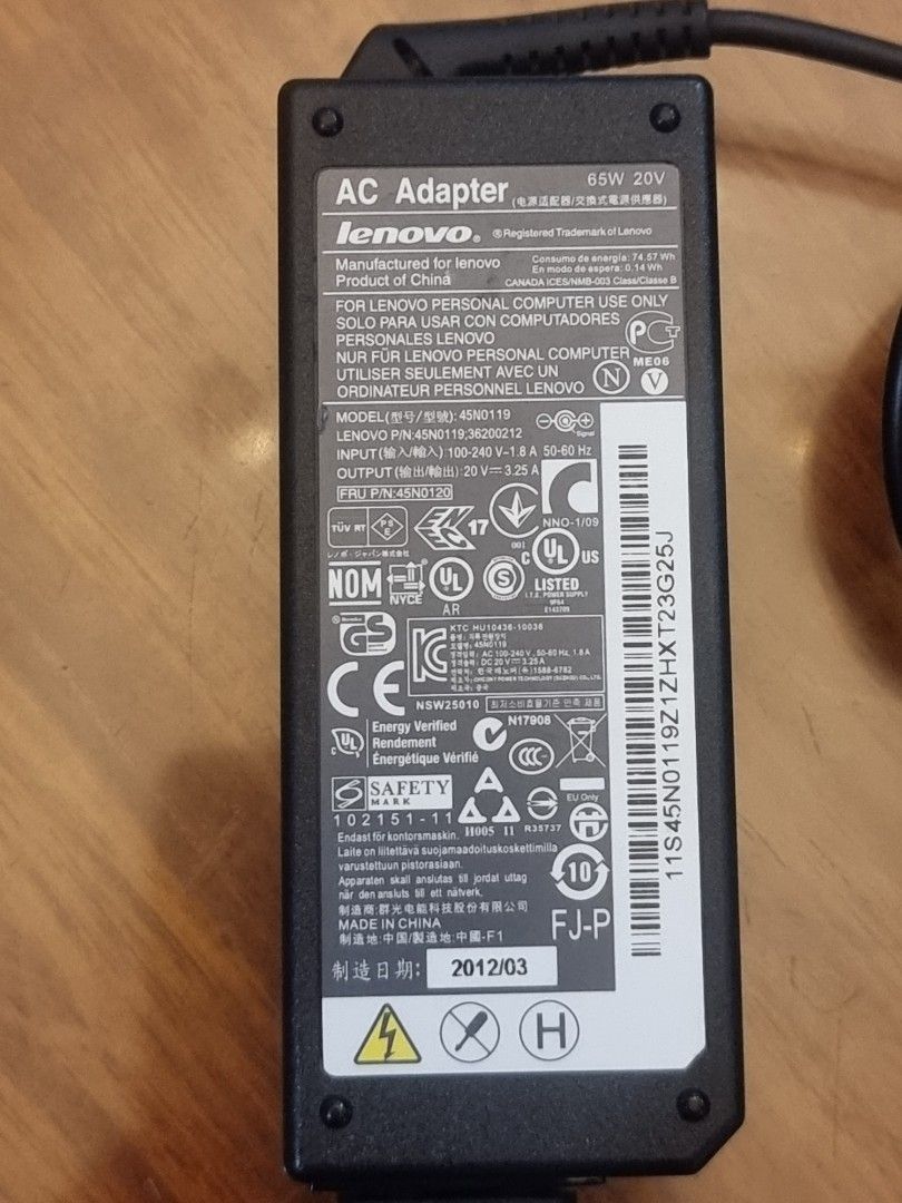 Original Lenovo Laptop power adaptor (Category: Chargers) located in Manila. Submitted by do_888 (Listing ID 1209327964, Image 1). Description: Authentic Used Lenovo Laptop power adaptor. 65watts, 20v Kindly see picture for fitment of connector. For inquiries, kindly SMS at 0918 891 8006..