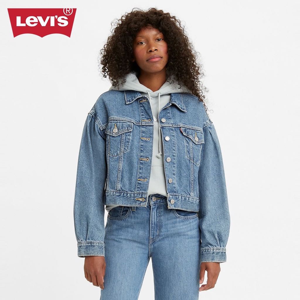LEVI'S DENIM JACKET, Women's Fashion, Coats, Jackets and Outerwear on  Carousell