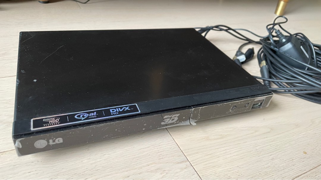 LG BP325 BluRay DVD player, 家庭電器, 電視 & 其他娛樂, 藍光及播放器 Carousell