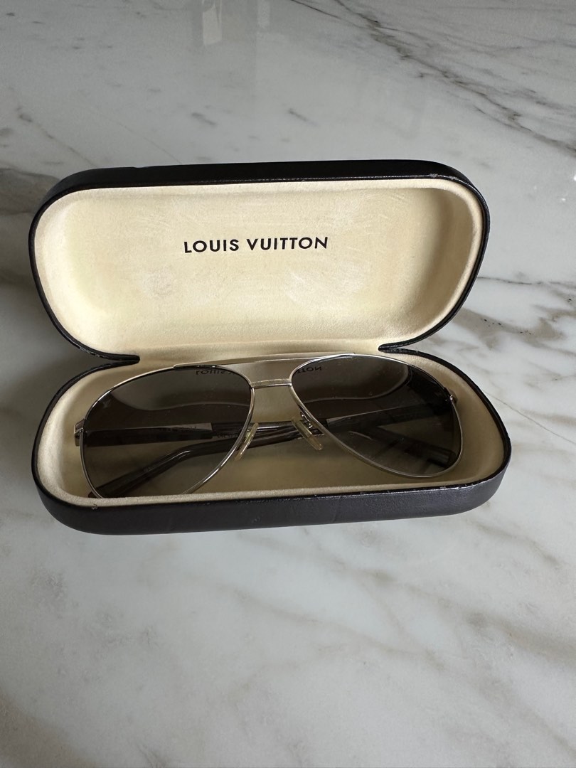 Louis Vuitton Pilot sunglasses in damier azur silver frames