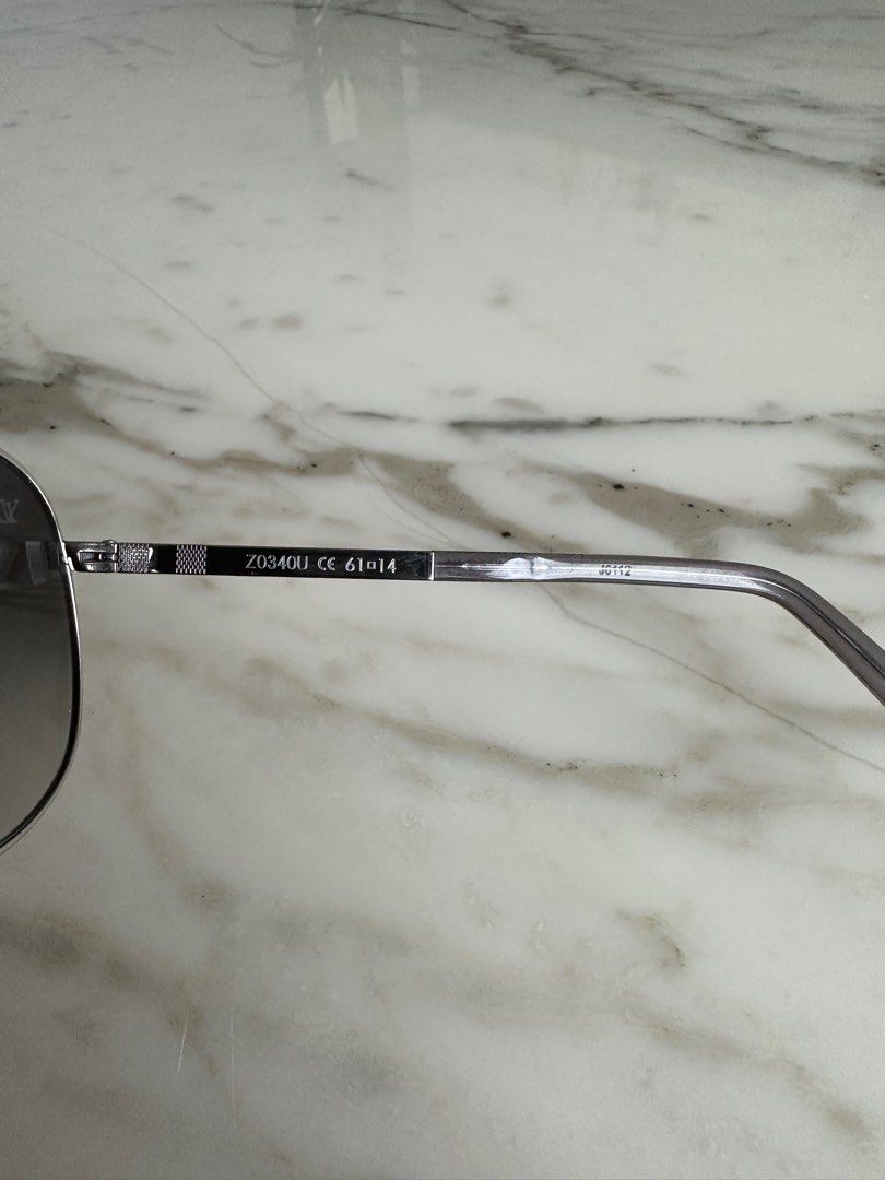 Louis Vuitton Attitude Pilot Damier Silver Sunglasses, Women's Fashion,  Watches & Accessories, Sunglasses & Eyewear on Carousell