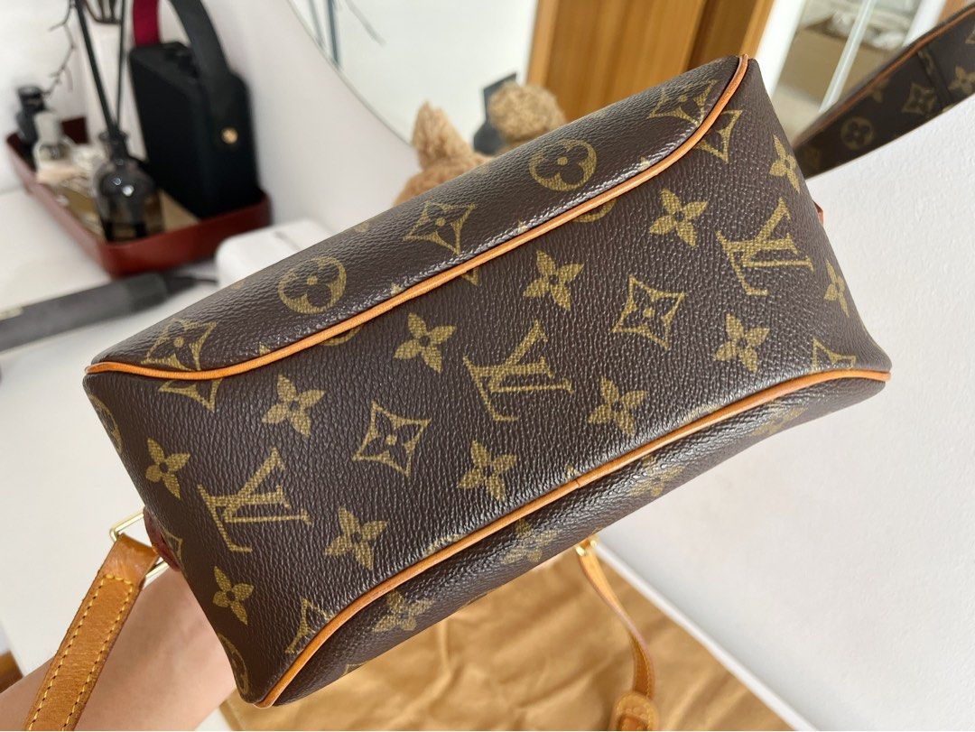 LOUIS VUITTON Vintage Monogram Blois Crossbody Bag - A Retro Tale