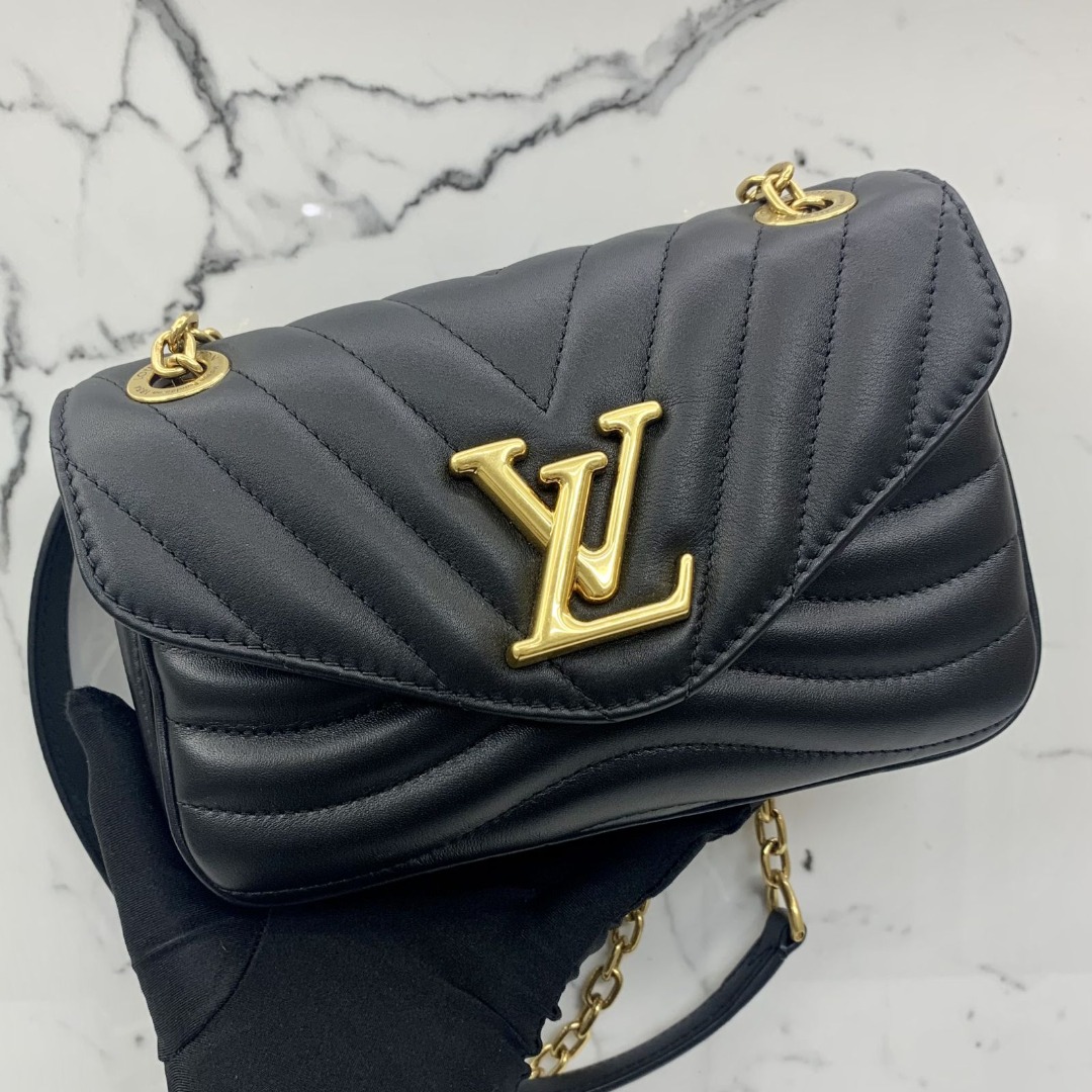 Louis Vuitton M20687 New Wave Chain Bag PM, Black, One Size
