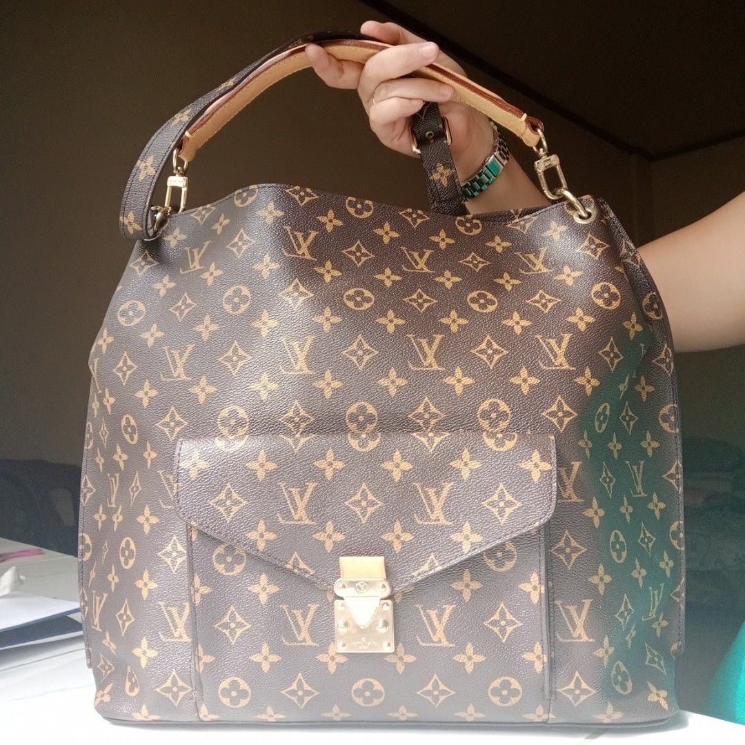 Lv Metis Hobo, Women's Fashion, Bags & Wallets, Purses & Pouches on  Carousell