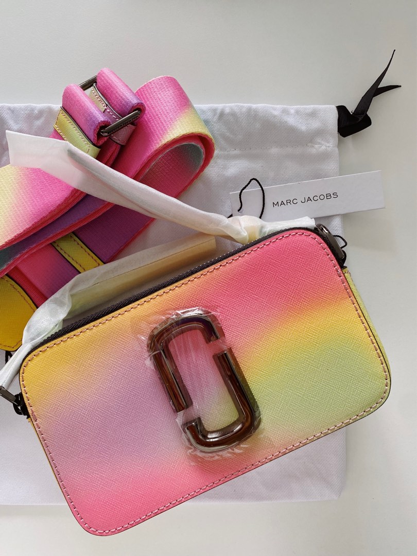 Marc Jacobs The Snapshot Airbrush Bag, Women's Fashion, Bags & Wallets