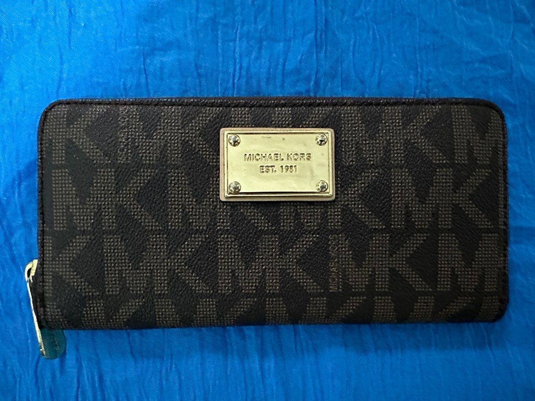 Michael Kors Continental Wallet, Women's Fashion, Bags & Wallets ...
