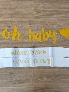 Mom to be sash, Dad to be sash, gender reveal set