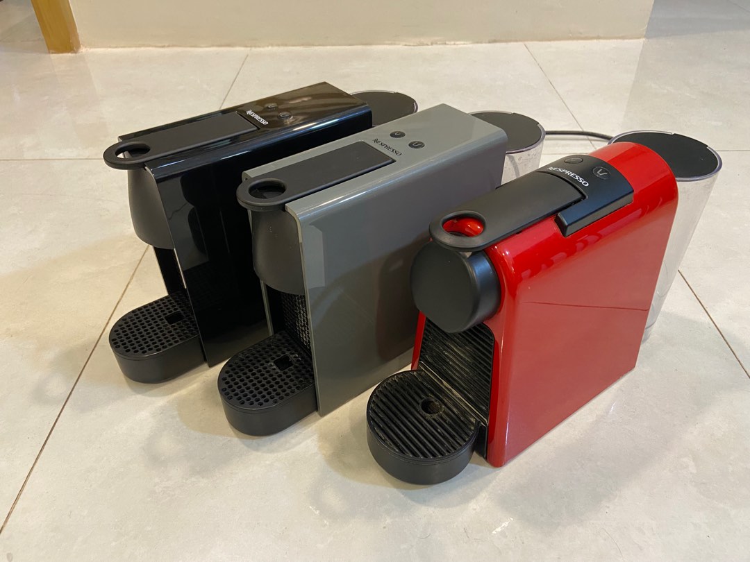 SET Nespresso Essenza Mini Coffee Machine Take All 3, TV & Home