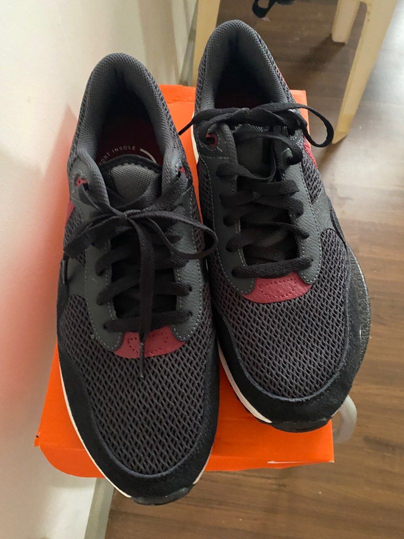 New Nike Airmax System 9.5 Men Red and Black (Category: Sneakers) located in Manila. Submitted by _0000 (Listing ID 1209308316, Image 3). Description: Authentic Bought for ₱4819 in Zalora With Box.