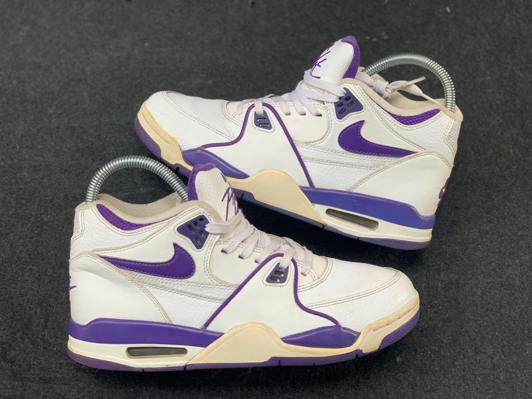 Nike Air Flight 89 in Court Purple/White, Fesyen Pria, Sepatu , Sneakers di  Carousell