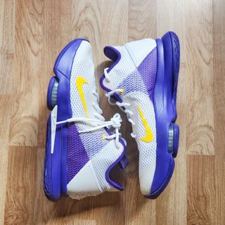 Nike lebron online 4 oro