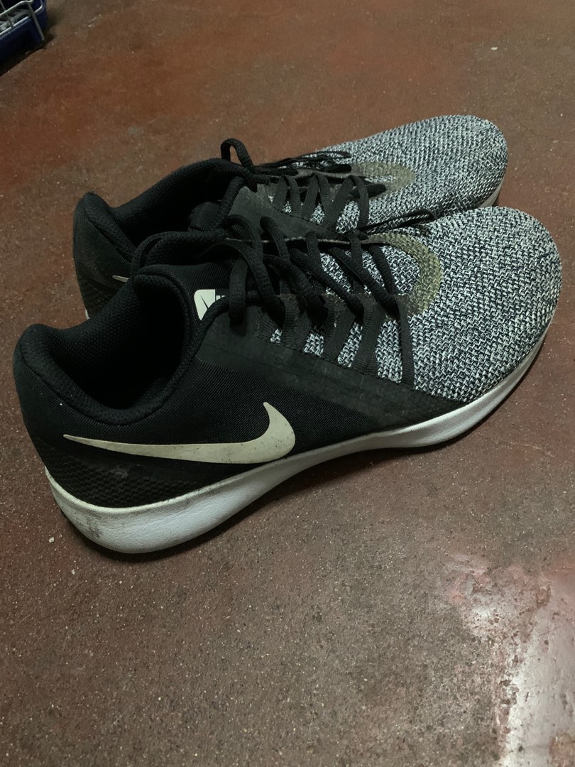 varsity compete 2 trainer sneaker