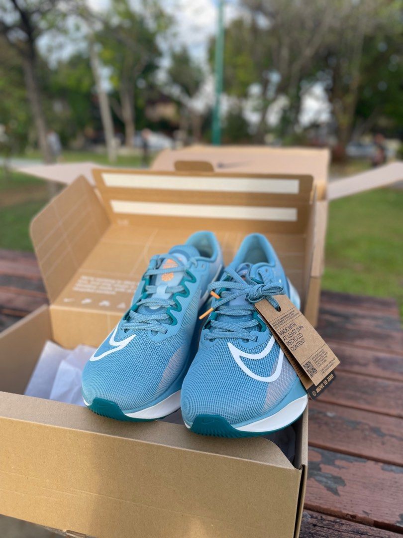 Blue nike deals zoom fly
